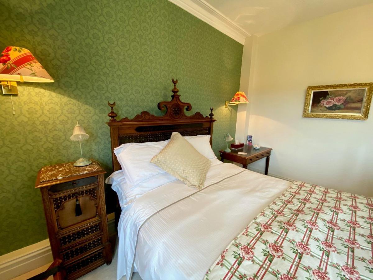 Golborne Manor Bed And Breakfast Chester Extérieur photo